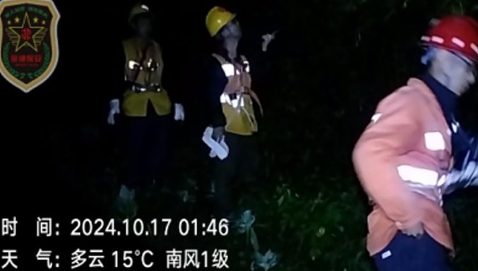 巡防队员发现落石情况
